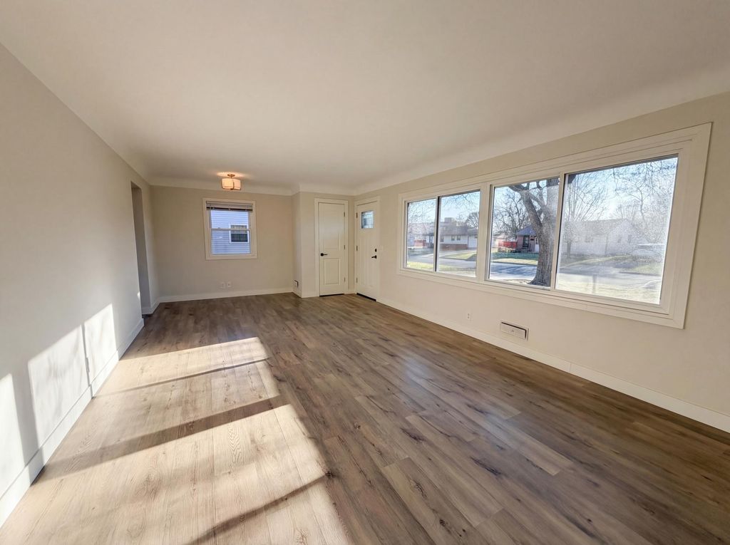 Photo of 5918 Zenith Avenue N, Brooklyn Center, MN 55429 (MLS # 7052645)