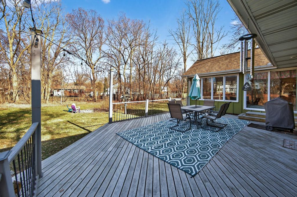 Photo of 730 Quantico Lane N, Plymouth, MN 55447 (MLS # 7022127)