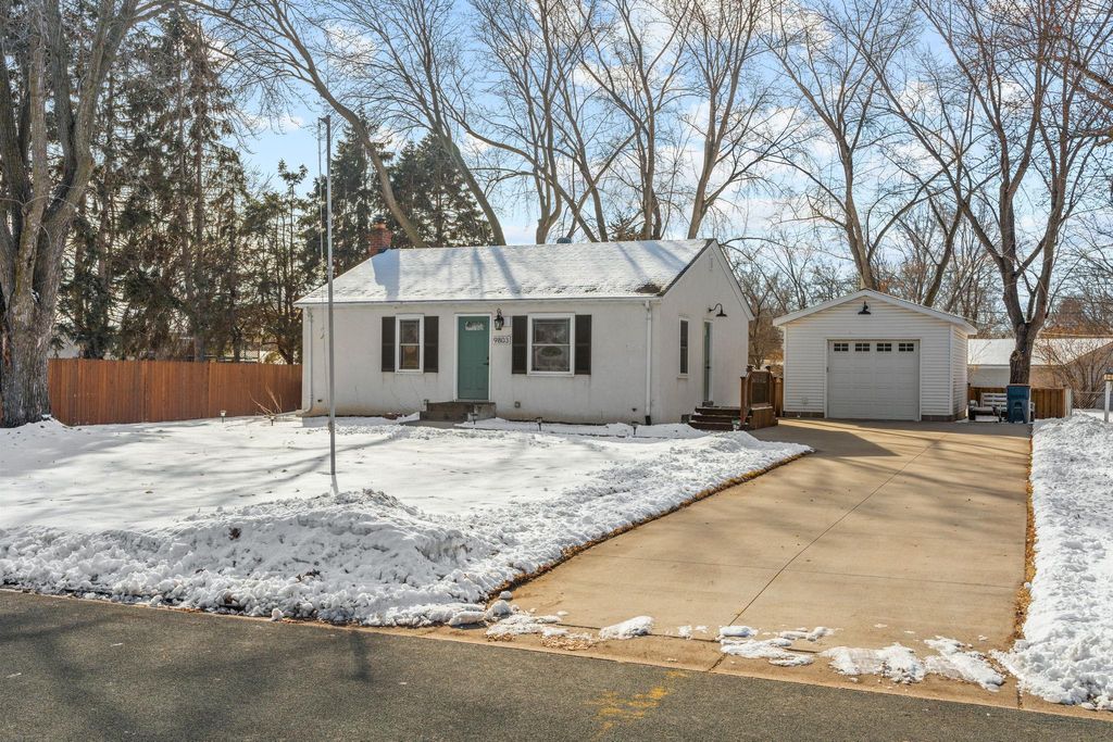 Photo of 9803 93rd Place N, Maple Grove, MN 55369 (MLS # 7025890)