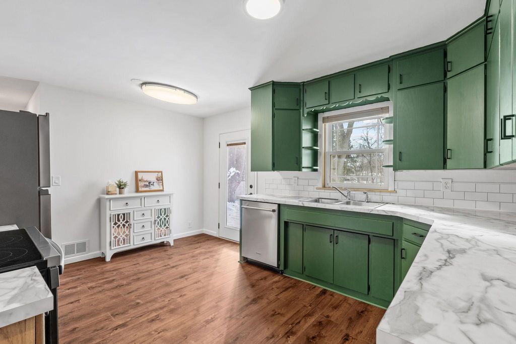 Photo of 9803 93rd Place N, Maple Grove, MN 55369 (MLS # 7025890)