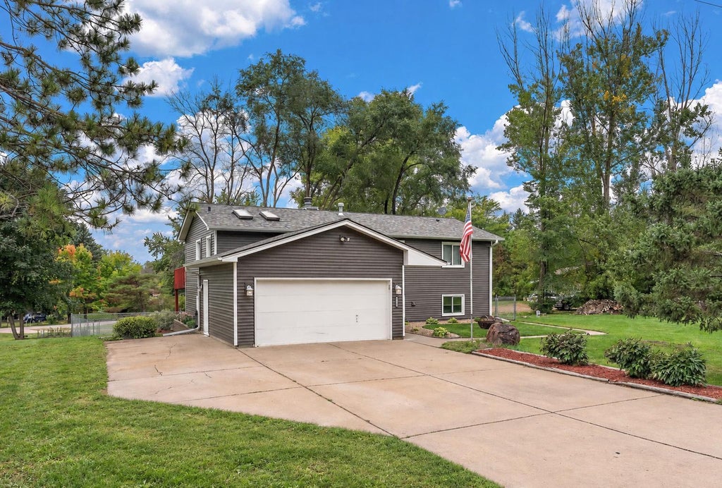 Photo of 25300 Itasca Avenue, Forest Lake, MN 55025 (MLS # 7148843)