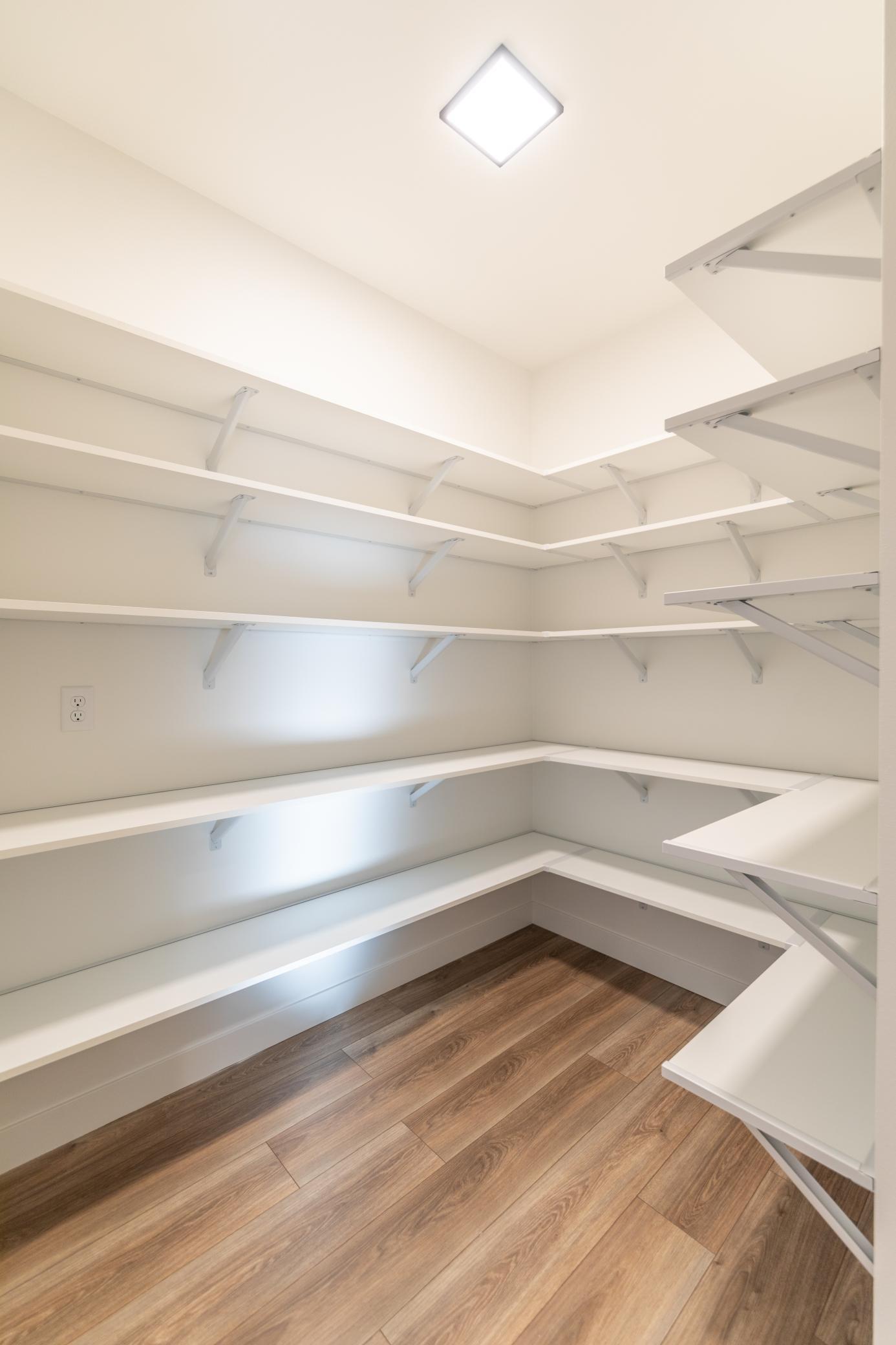 West Fargo, North Dakota 58078, United States, 2 Bedrooms Bedrooms, ,2 BathroomsBathrooms,Residential,Pending Sale,257175