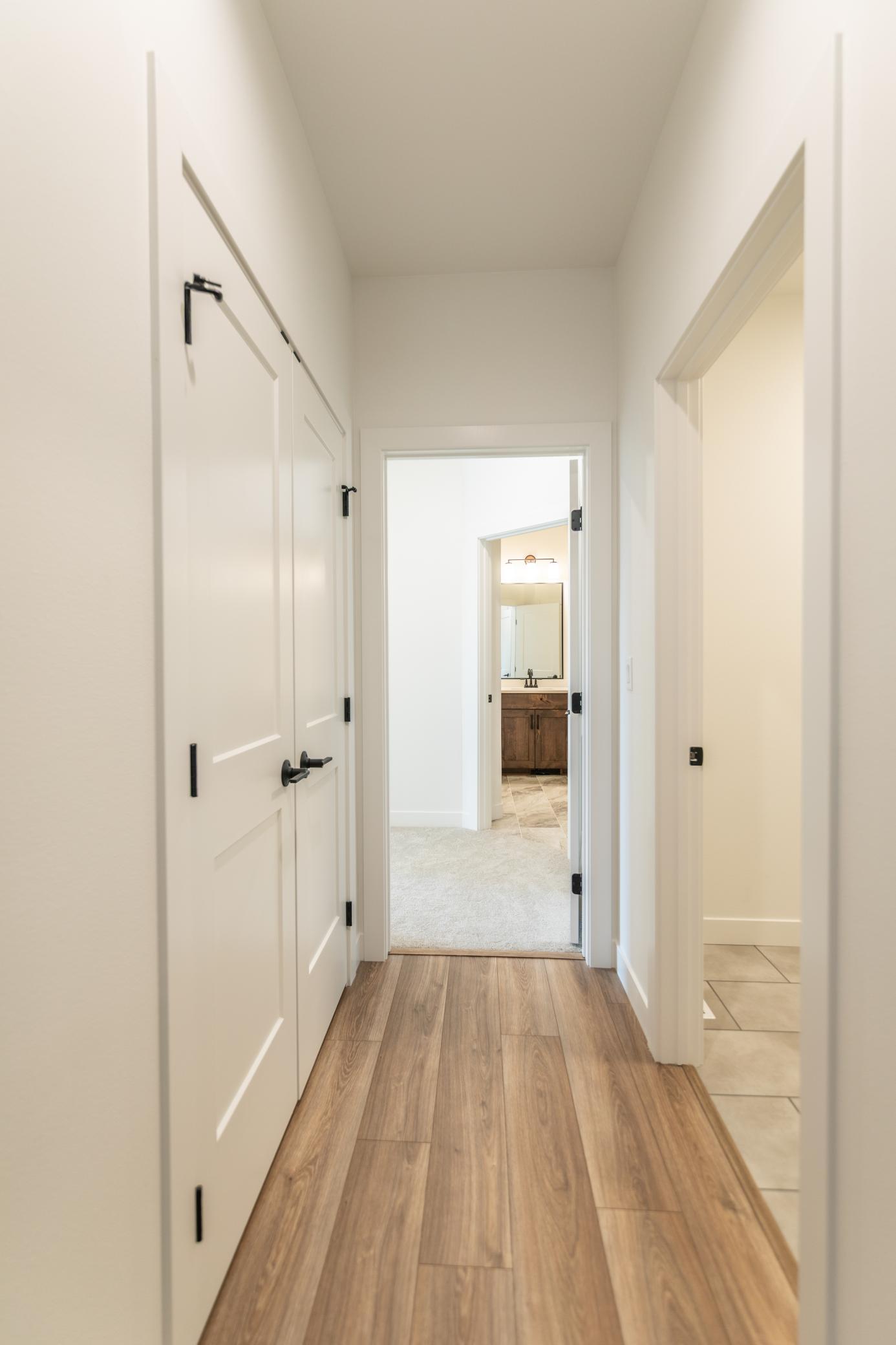 West Fargo, North Dakota 58078, United States, 2 Bedrooms Bedrooms, ,2 BathroomsBathrooms,Residential,Pending Sale,257175