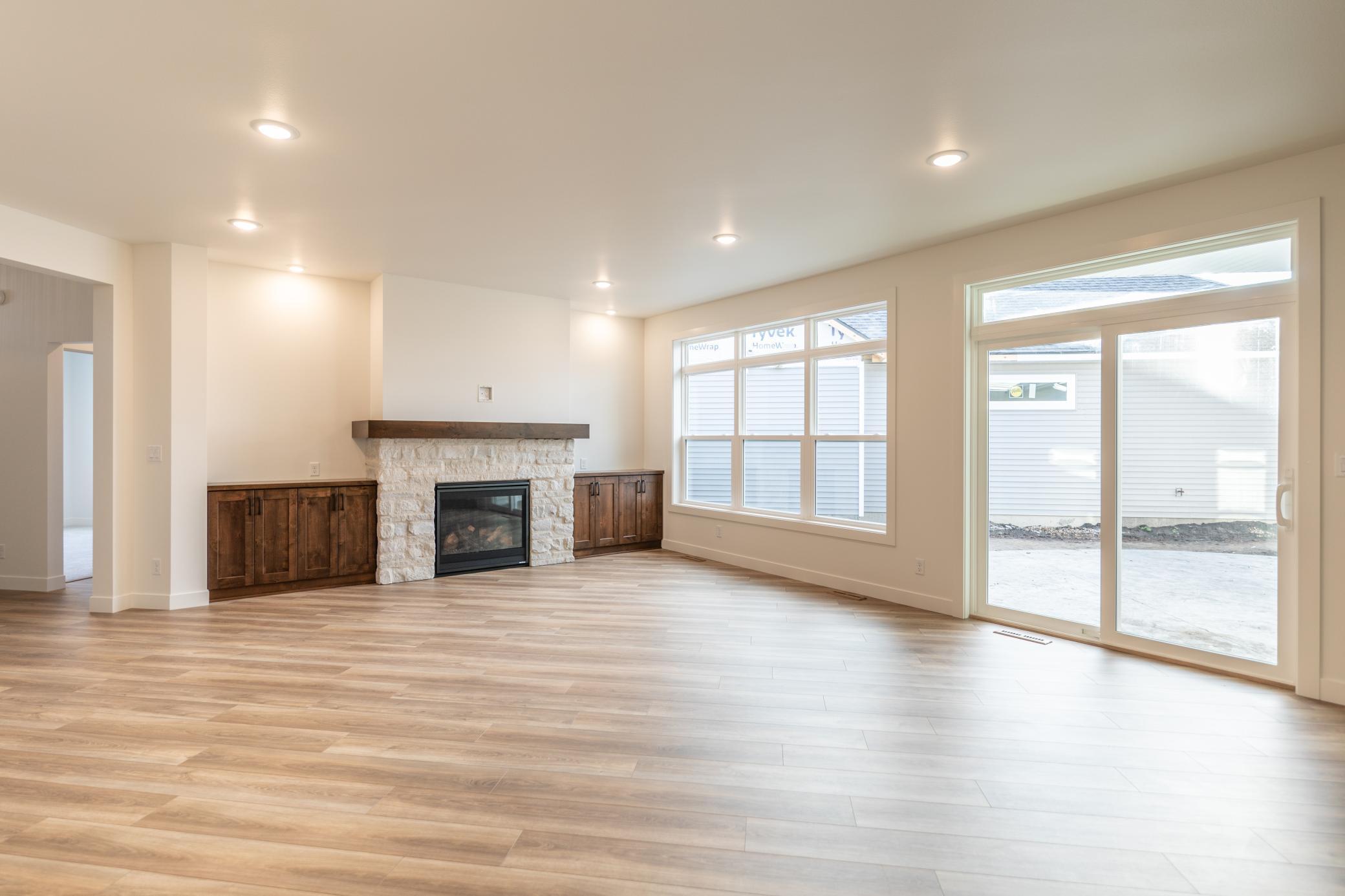 West Fargo, North Dakota 58078, United States, 2 Bedrooms Bedrooms, ,2 BathroomsBathrooms,Residential,Pending Sale,257175