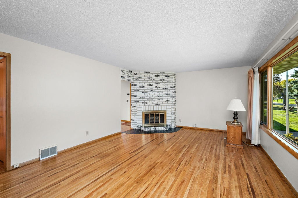 Photo of 6056 Sumter Avenue N, New Hope, MN 55428 (MLS # 7157161)