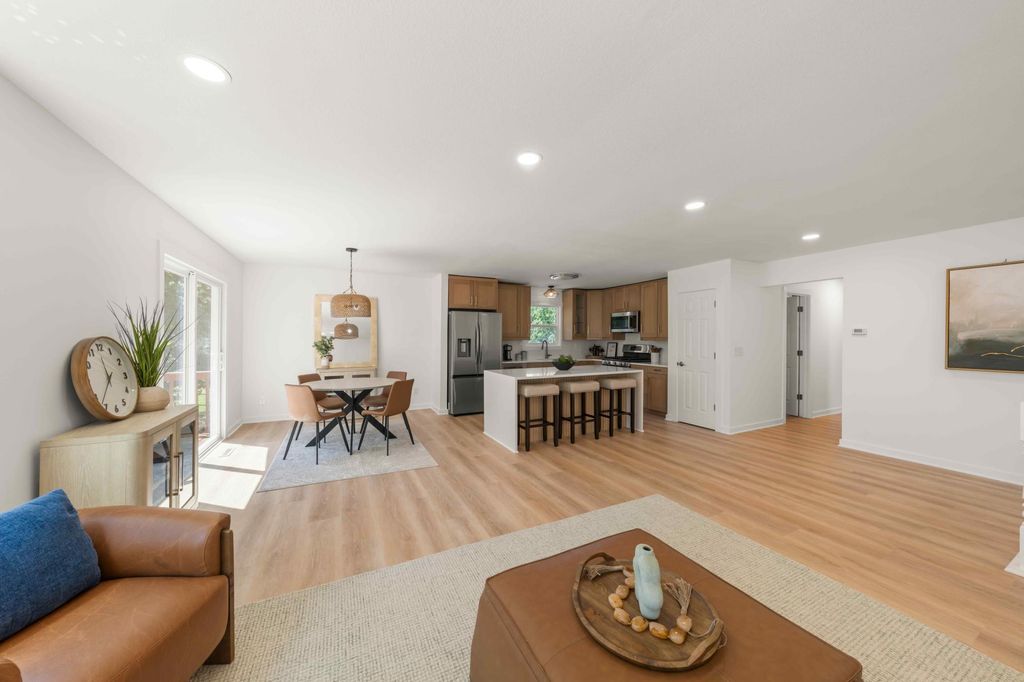 Photo of 12903 Apple View Lane, Burnsville, MN 55337 (MLS # 7096804)