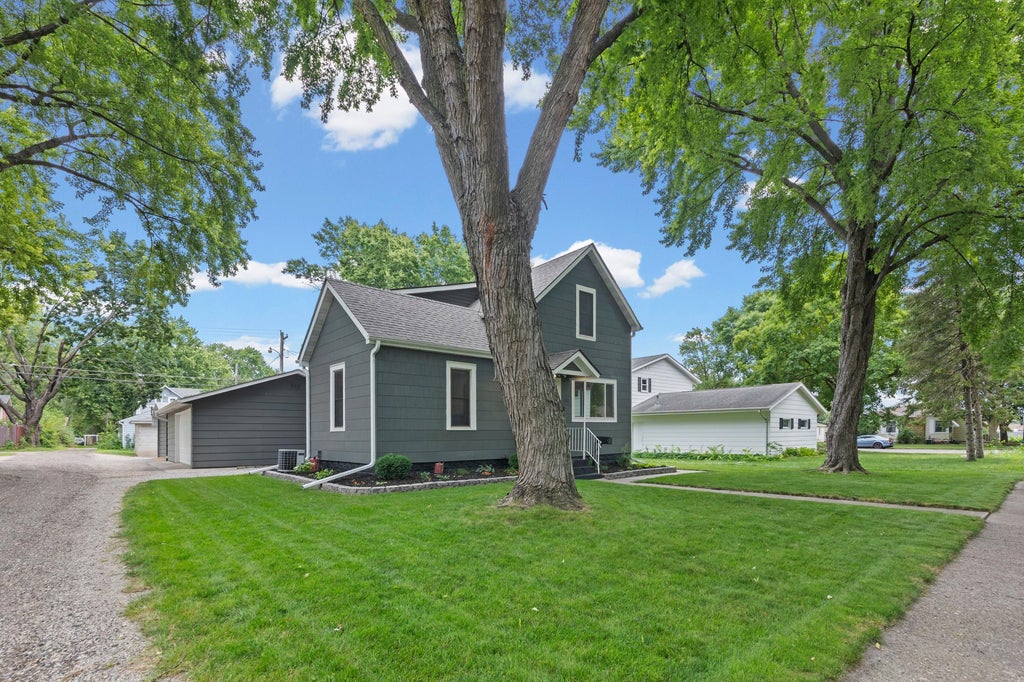Photo of 1416 Ford Avenue N, Glencoe, MN 55336 (MLS # 7125909)