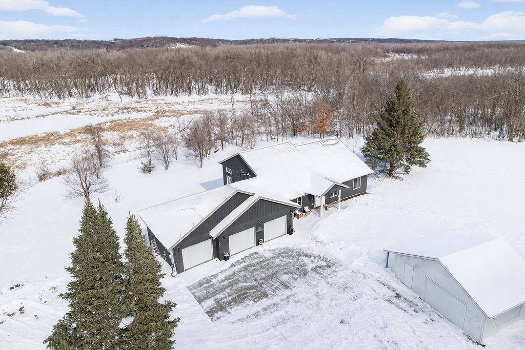 Photo of 725 N Linden Street, Belle Plaine, MN 56011 (MLS # 7013307)