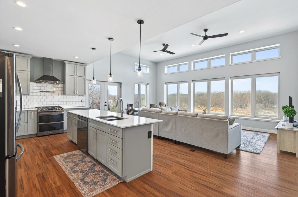 Photo of 725 N Linden Street, Belle Plaine, MN 56011 (MLS # 7013307)