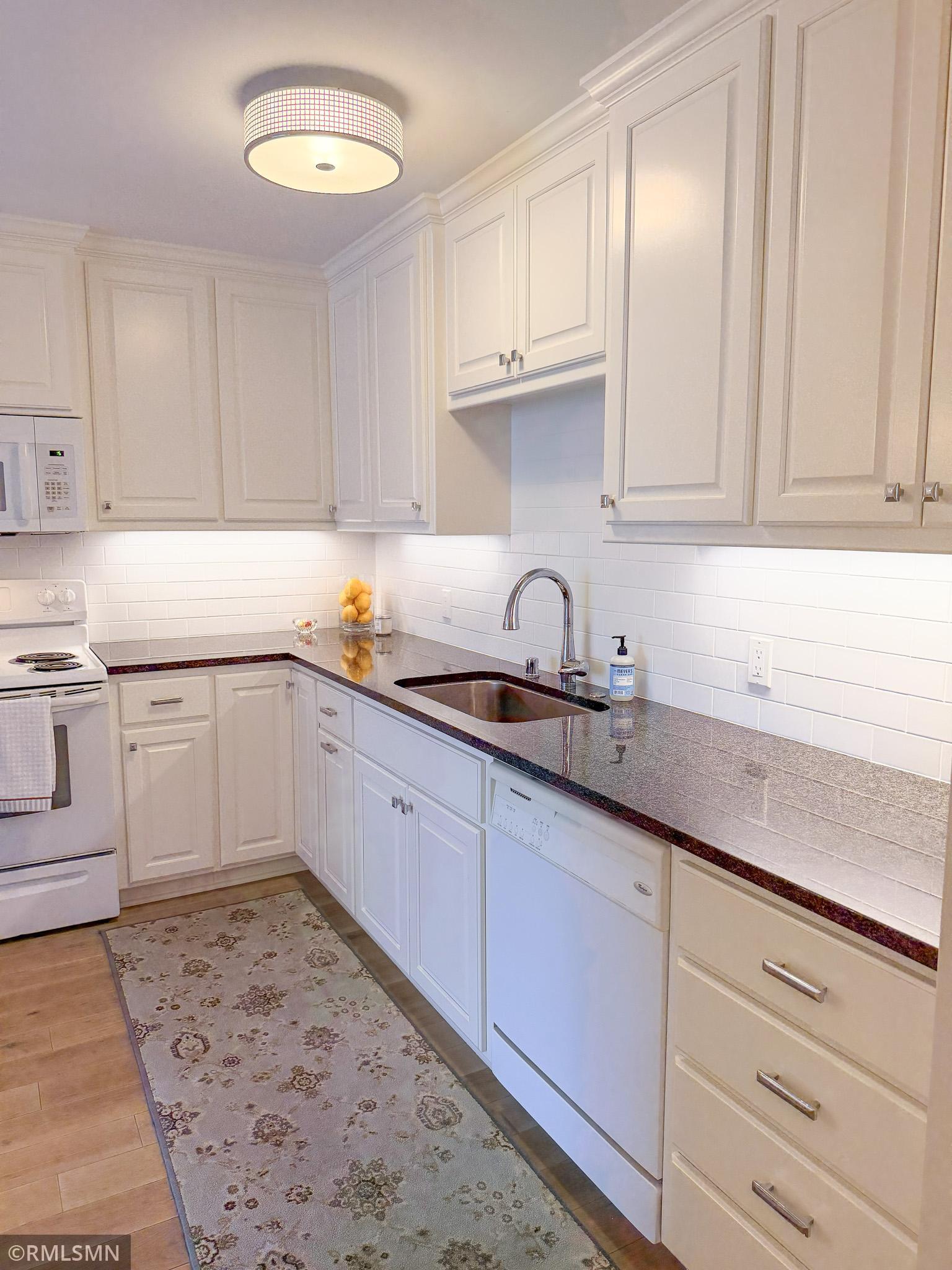 2601 Kenzie Terrace 228