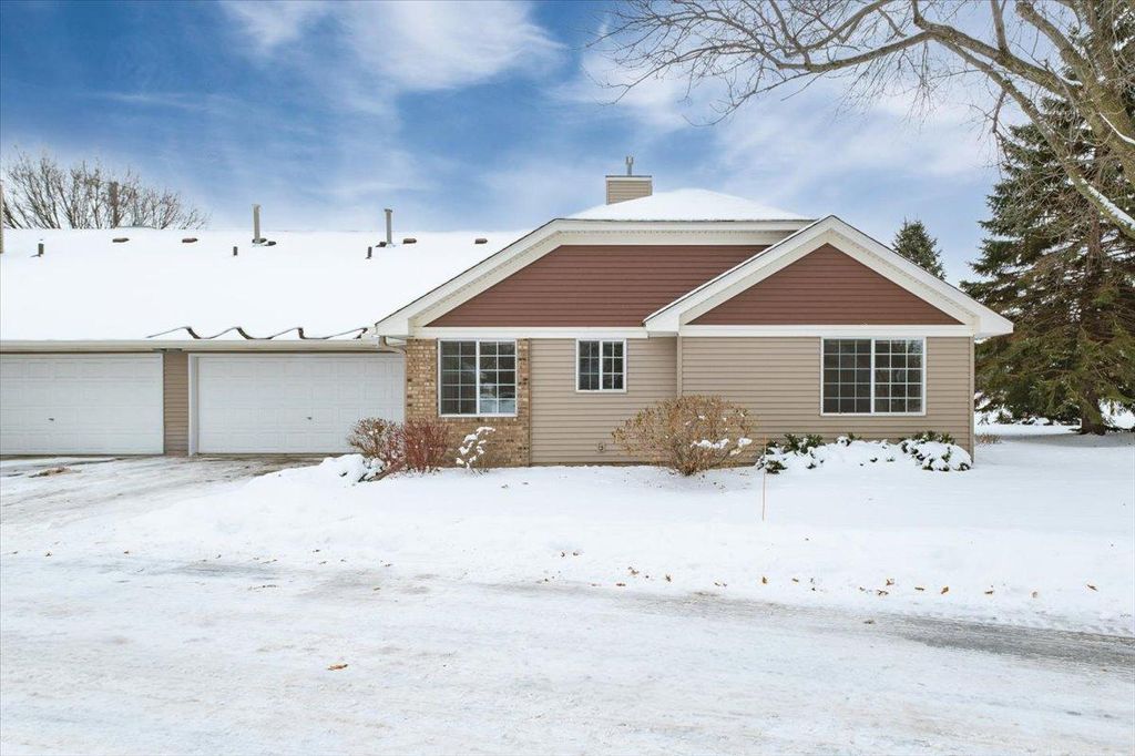 Photo of 535 Lovell Avenue, Roseville, MN 55113 (MLS # 7004820)