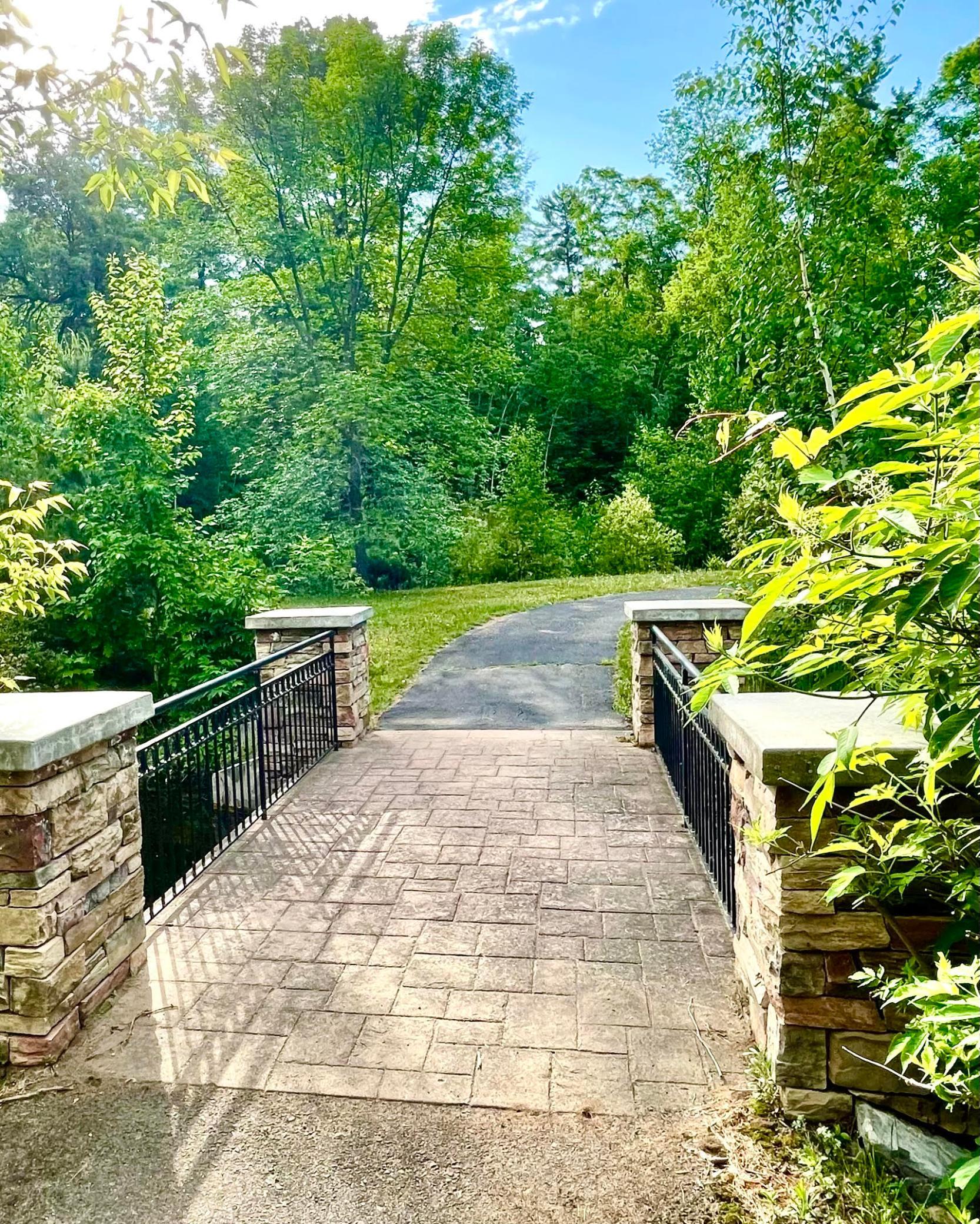 15816 Old Stonebridge Trail