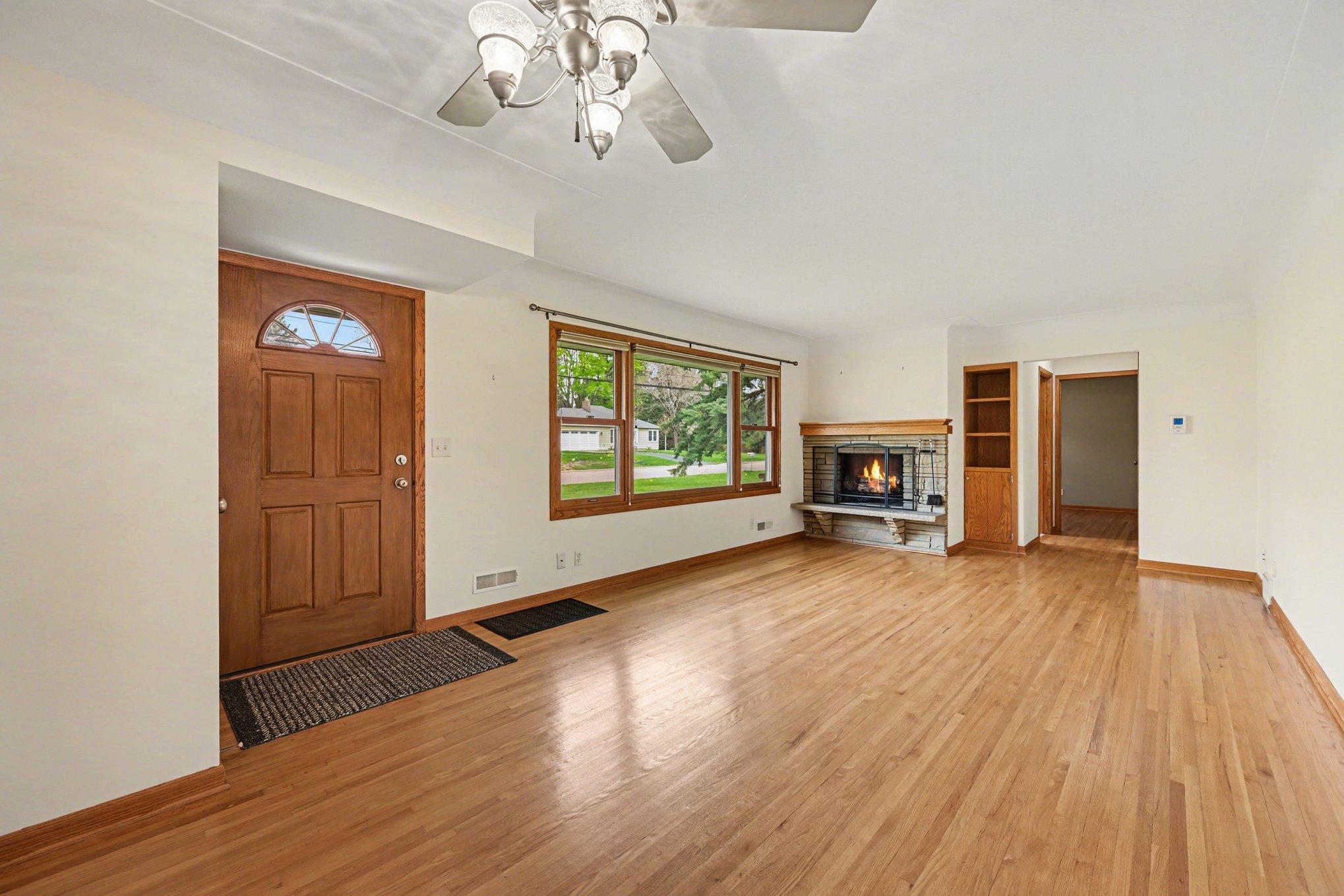2115 W 105th Street