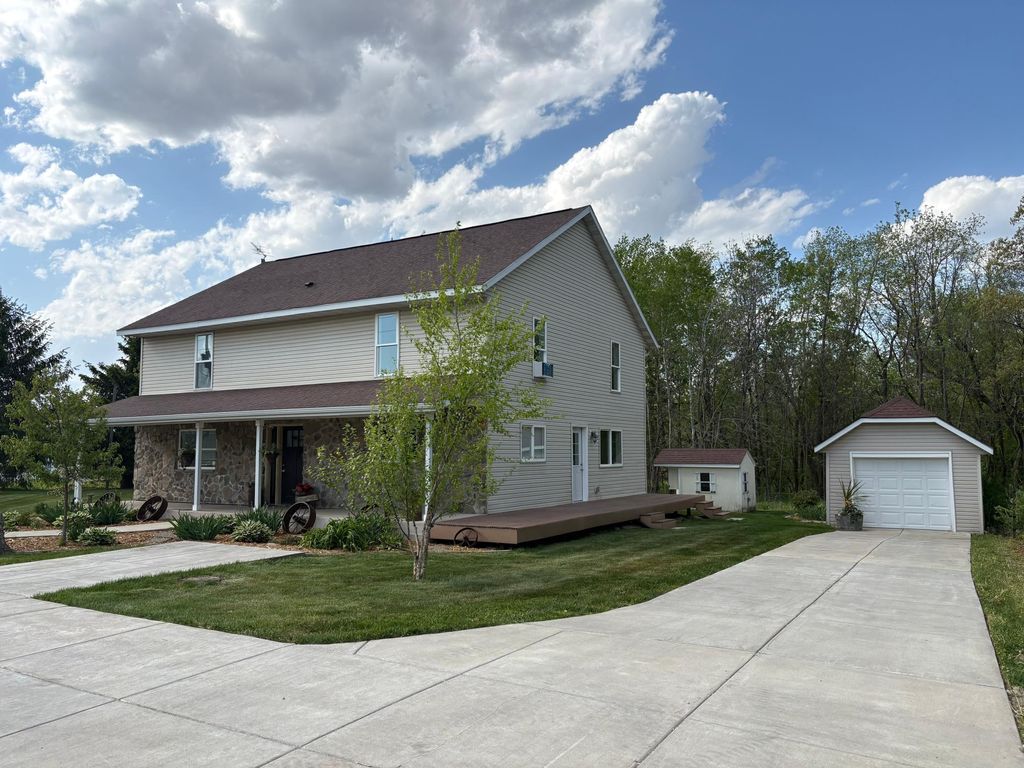Photo of 22453 State Highway 16, Fountain Twp, MN 55990 (MLS # 7074325)