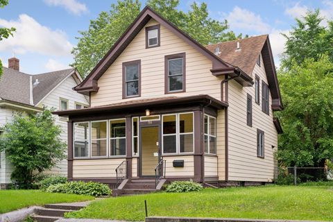 884 Thomas Avenue Saint Paul MN 55104