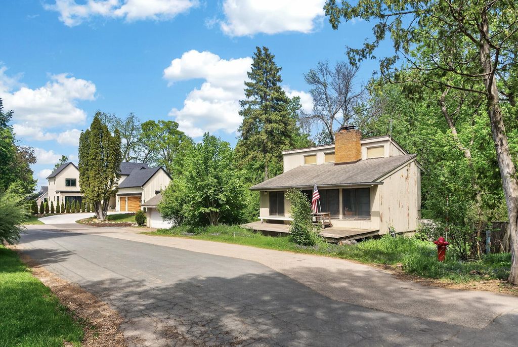 Photo of 3114X Brooks Lane, Wayzata, MN 55391 (MLS # 7075424)