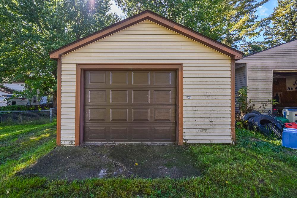 1115 Rosewood Street