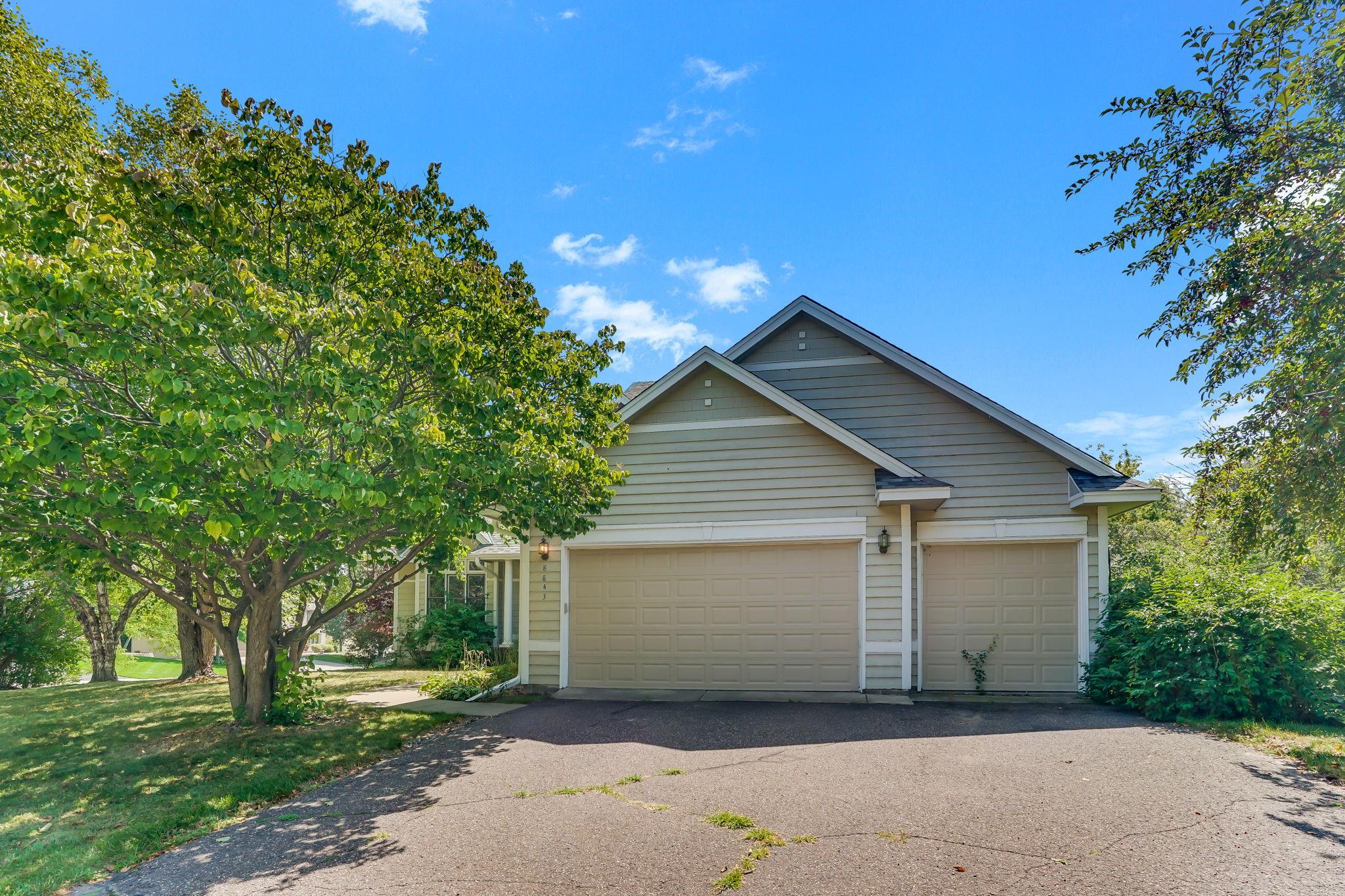 8843 Blackoaks Lane N