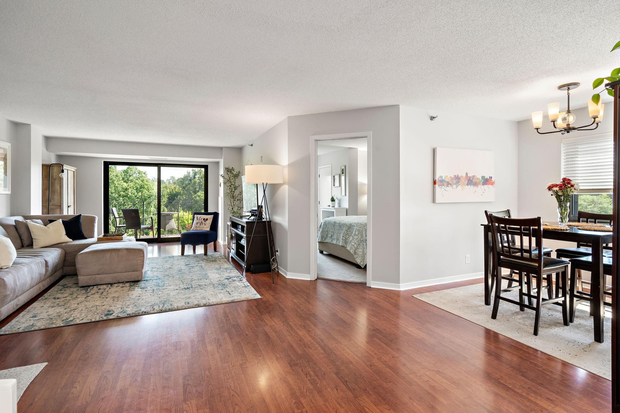 3131 Excelsior Boulevard 713