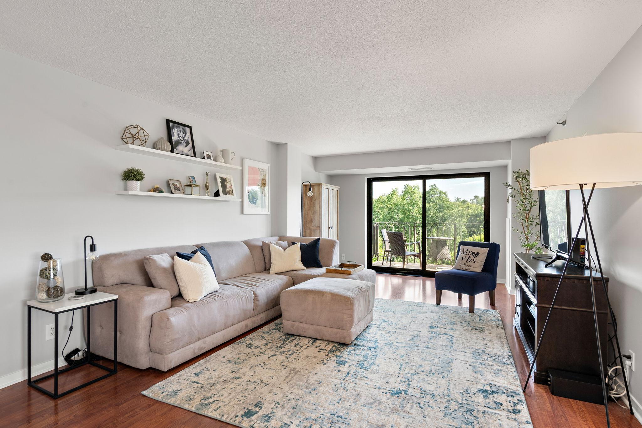 3131 Excelsior Boulevard 713