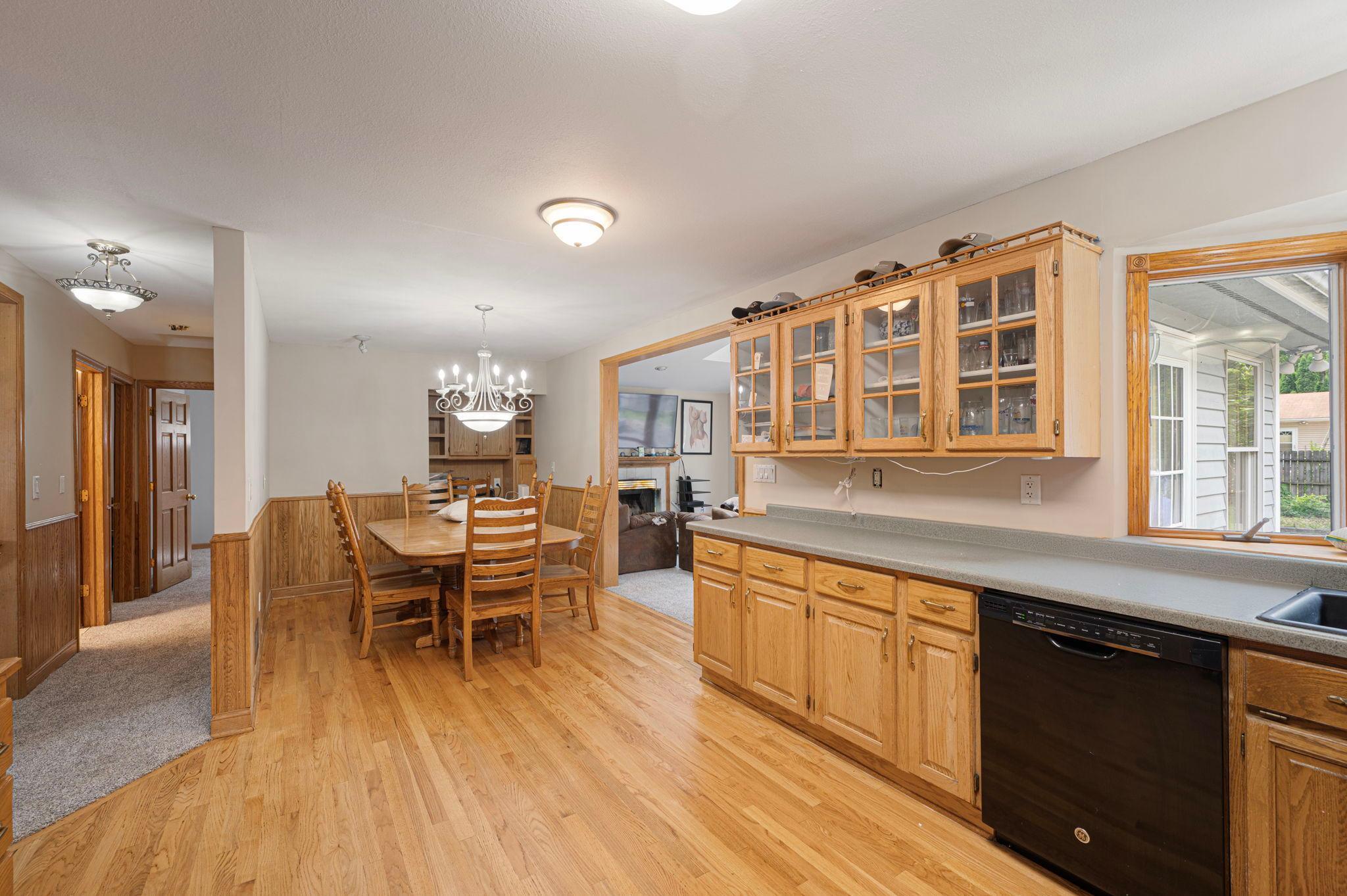 3932 Ulysses Street NE