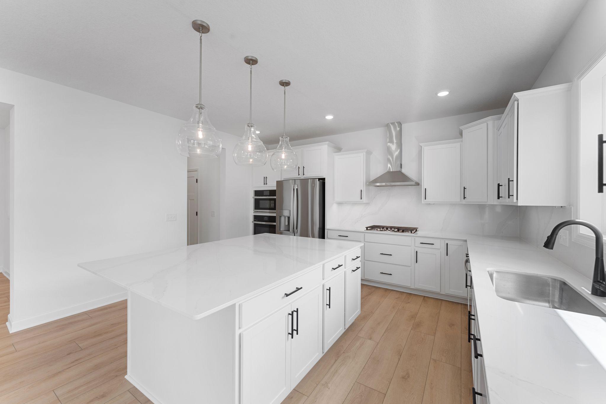 1836 Royal Boulevard N