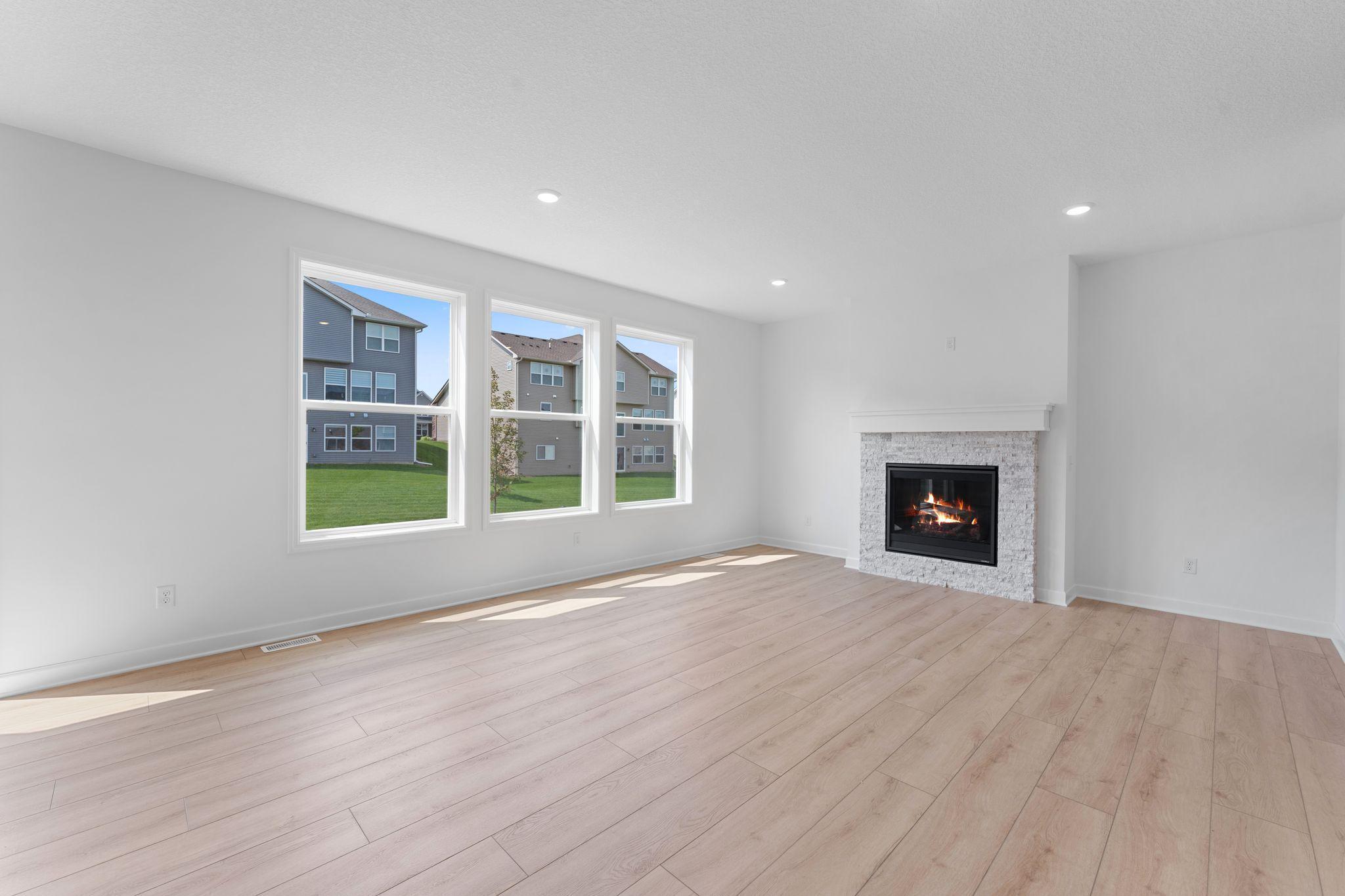 1836 Royal Boulevard N