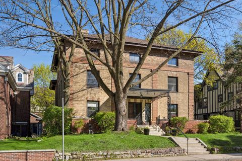 30 Crocus Place Saint Paul MN 55102