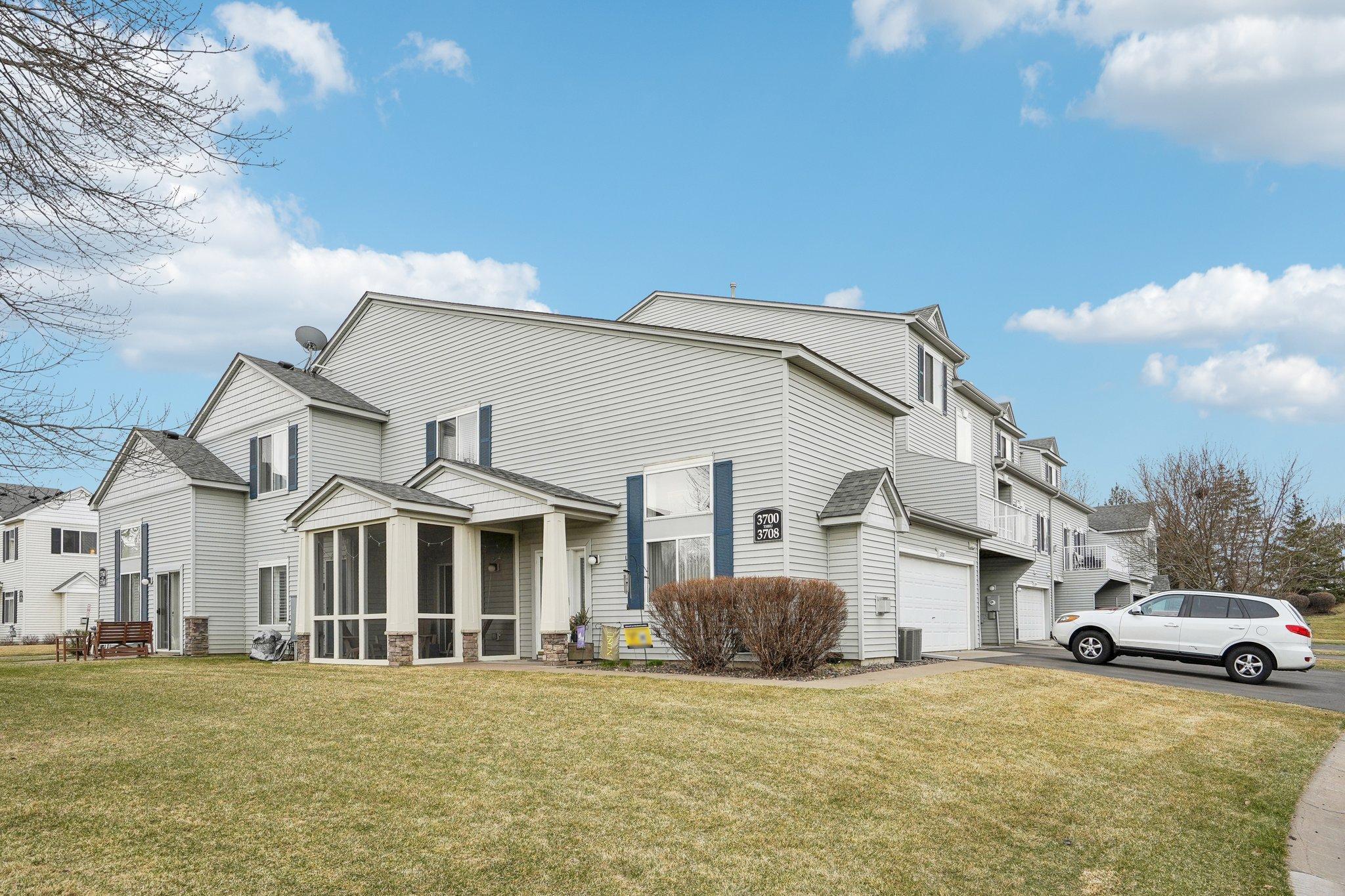 3702 Abercrombie Lane