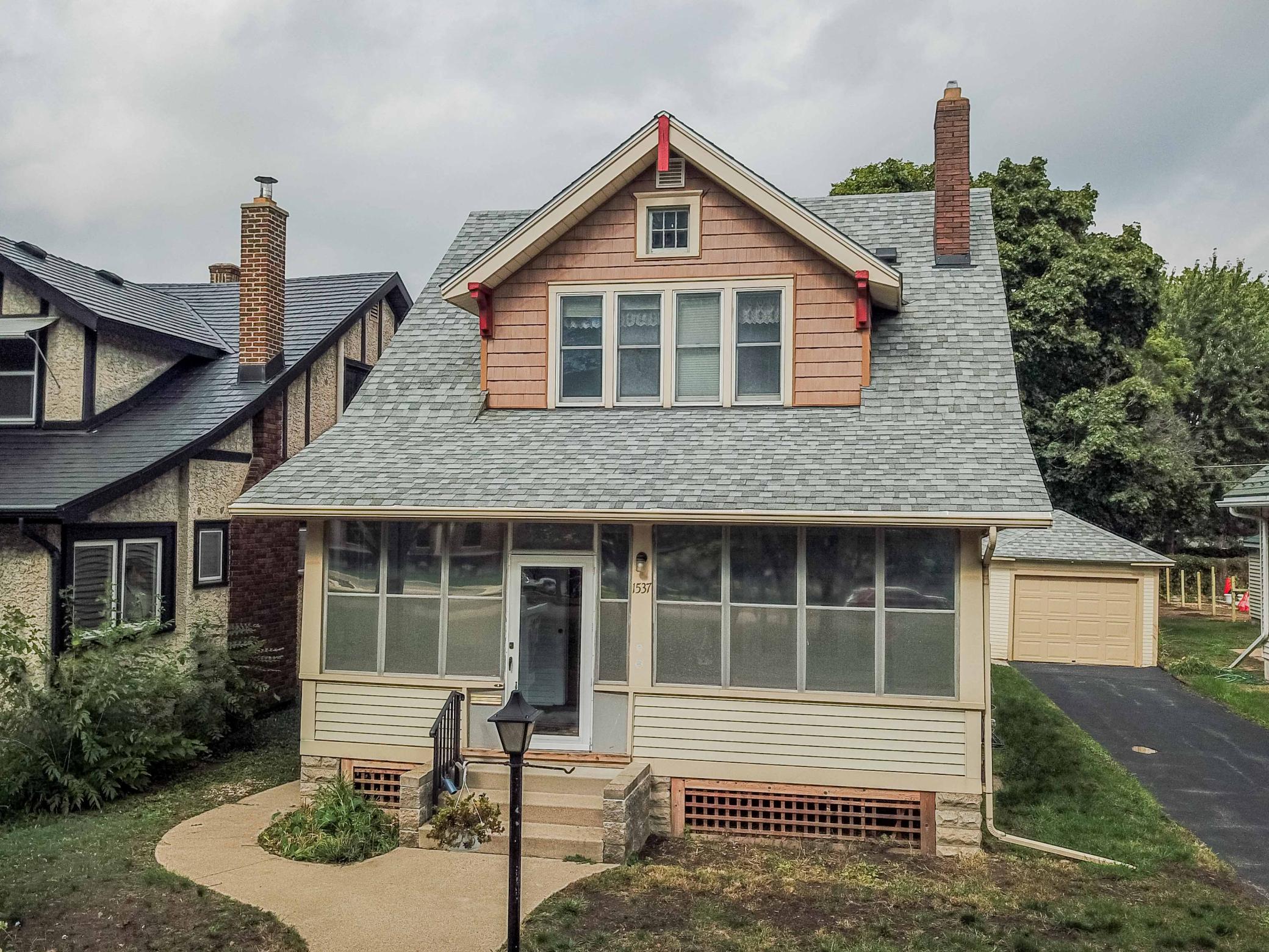 1537 Midway Parkway