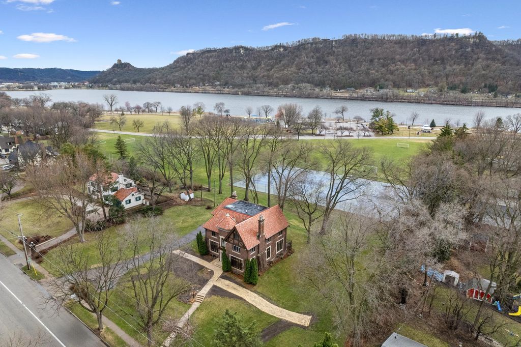 Photo of 51 W Sarnia Street, Winona, MN 55987 (MLS # 7055050)