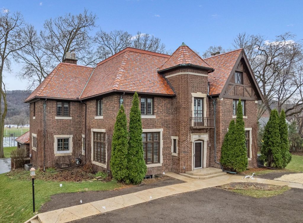 Photo of 51 W Sarnia Street, Winona, MN 55987 (MLS # 7055050)