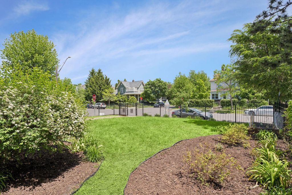 Photo of 2700 Pillsbury Avenue S, Minneapolis, MN 55408 (MLS # 7081555)