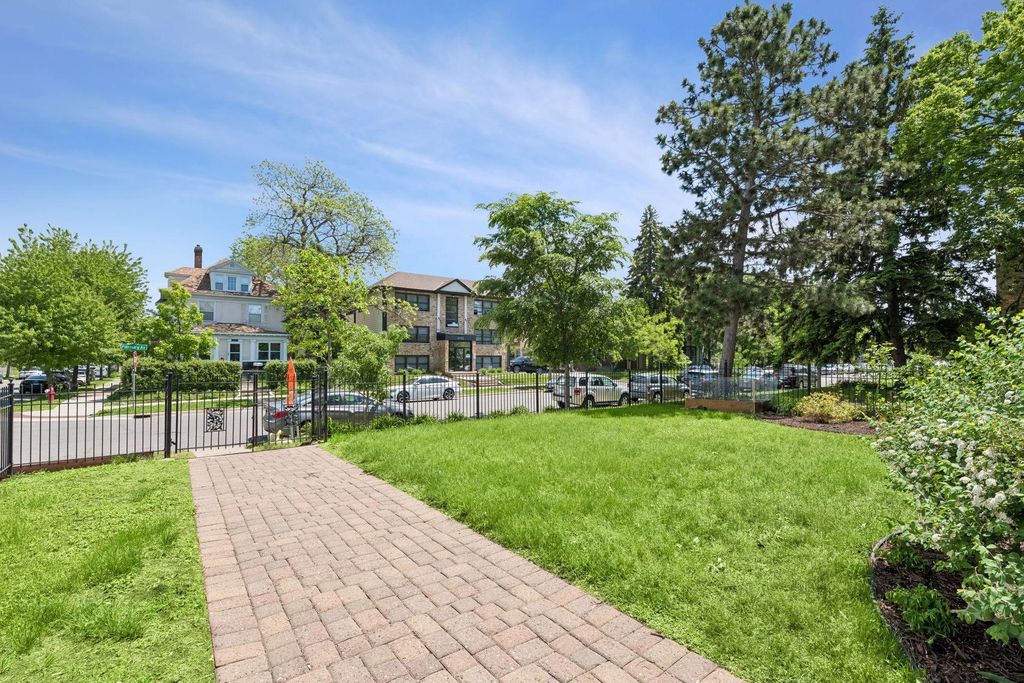 Photo of 2700 Pillsbury Avenue S, Minneapolis, MN 55408 (MLS # 7081555)