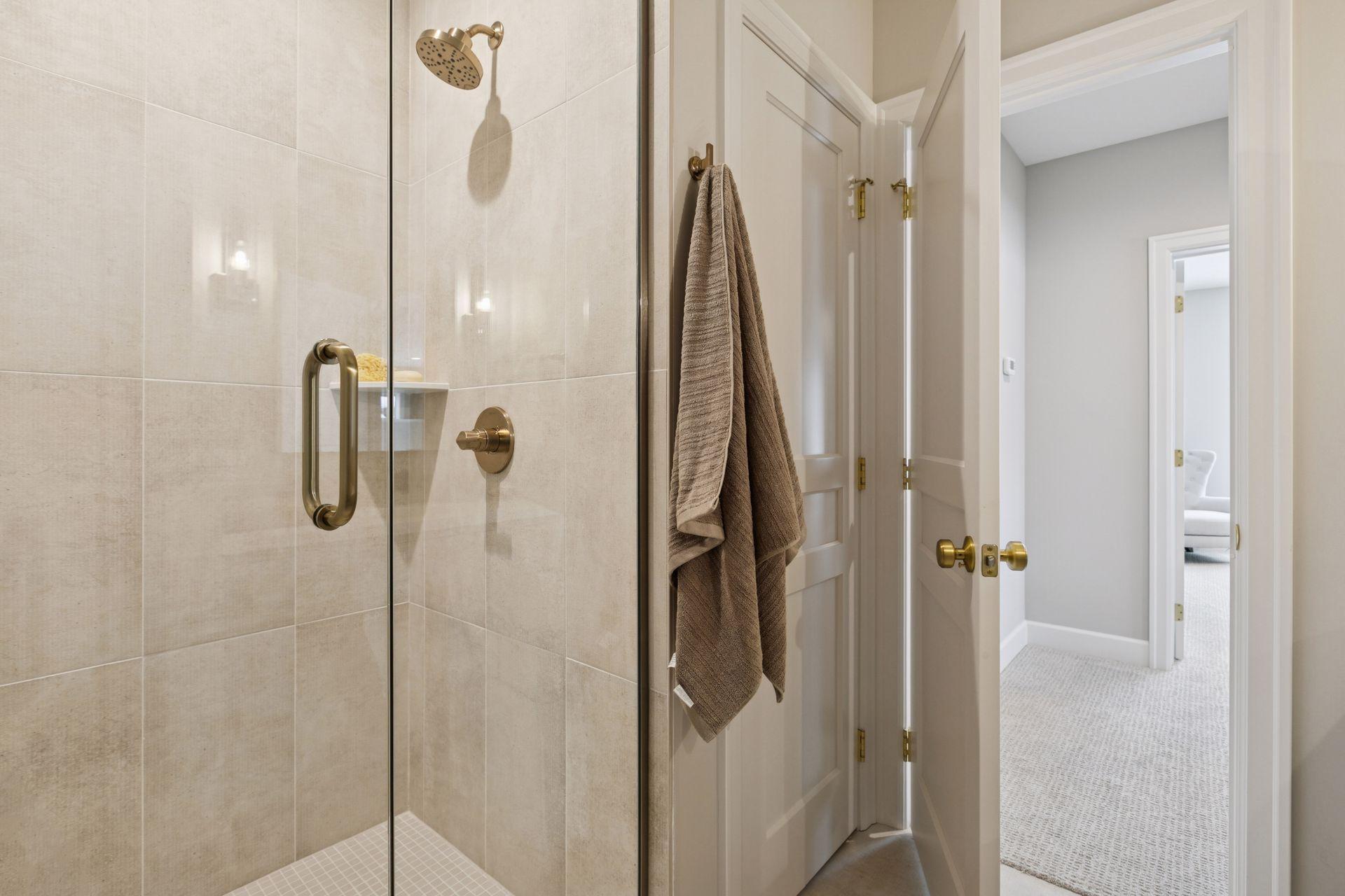 Shoreview, Minnesota, 55126, United States, 3 Bedrooms Bedrooms, ,3 BathroomsBathrooms,Residential,Active,2028241