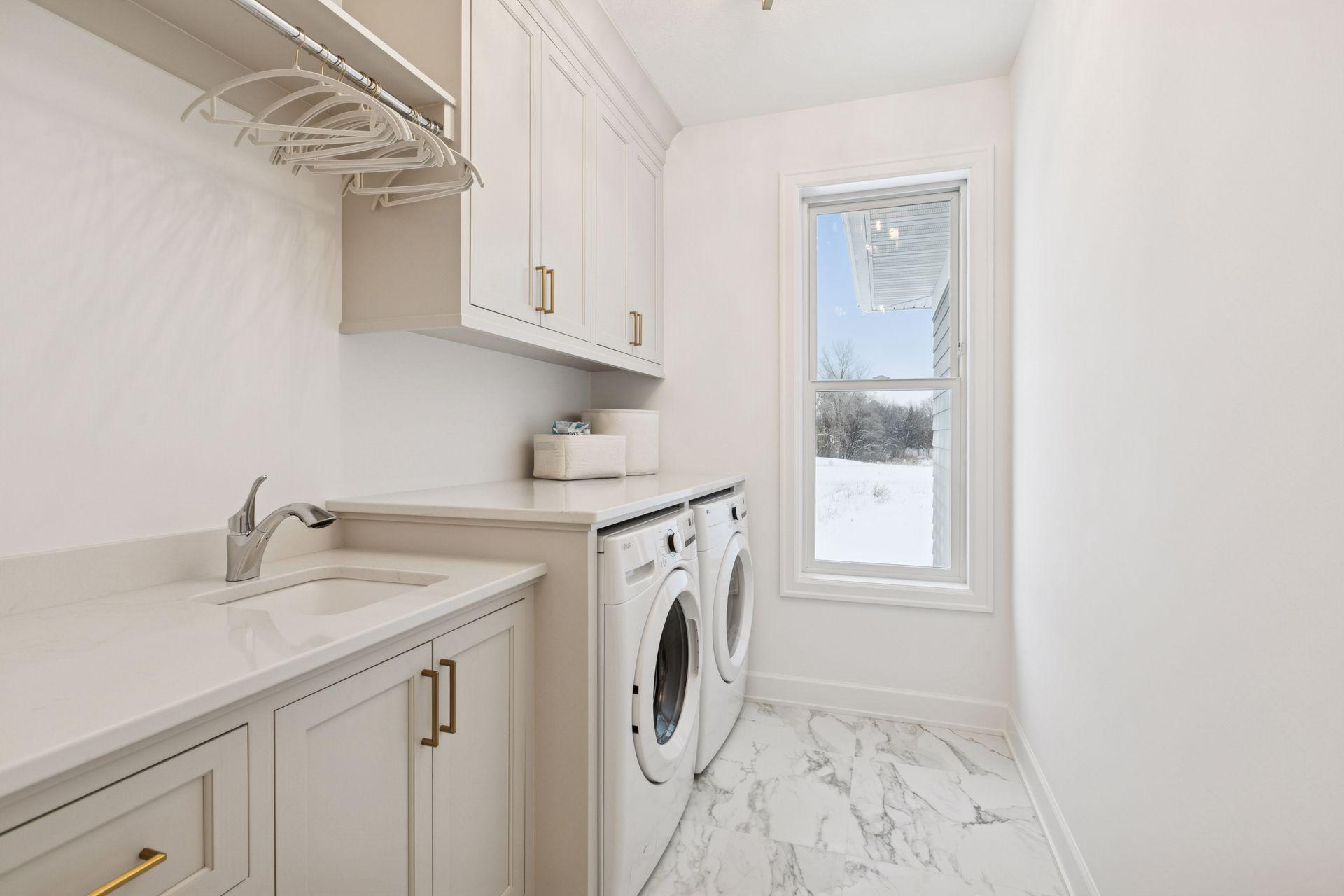 Shoreview, Minnesota, 55126, United States, 3 Bedrooms Bedrooms, ,3 BathroomsBathrooms,Residential,Active,2028241