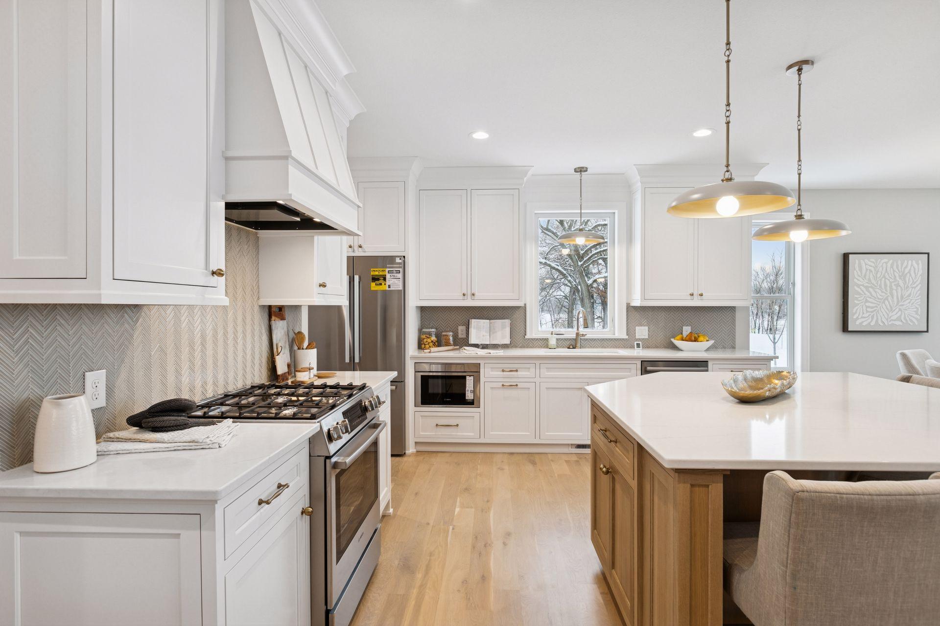 Shoreview, Minnesota, 55126, United States, 3 Bedrooms Bedrooms, ,3 BathroomsBathrooms,Residential,Active,2028241