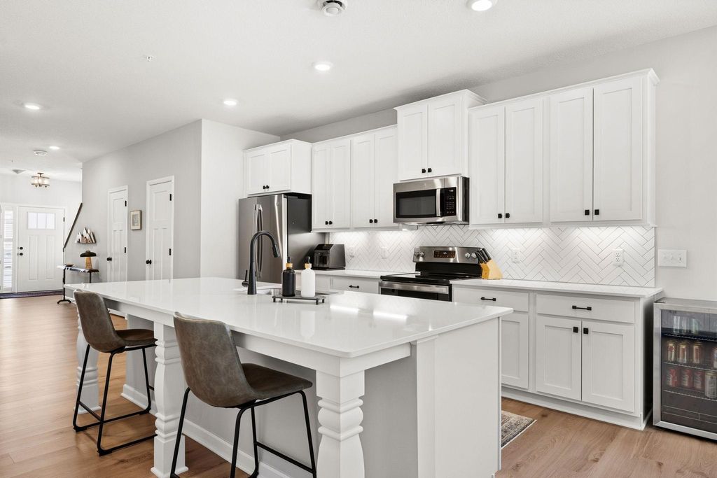 Photo of 6575 Jocelyn Avenue S, Cottage Grove, MN 55016 (MLS # 7015464)