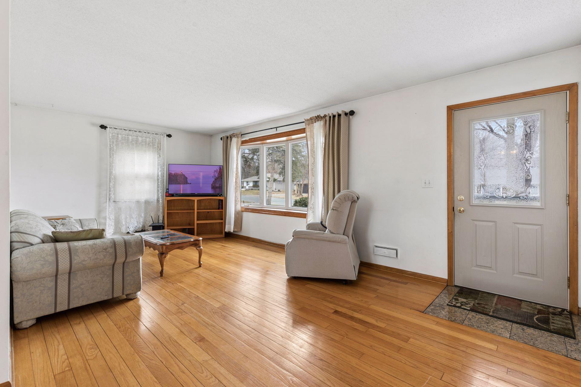 10025 Wentworth Avenue S