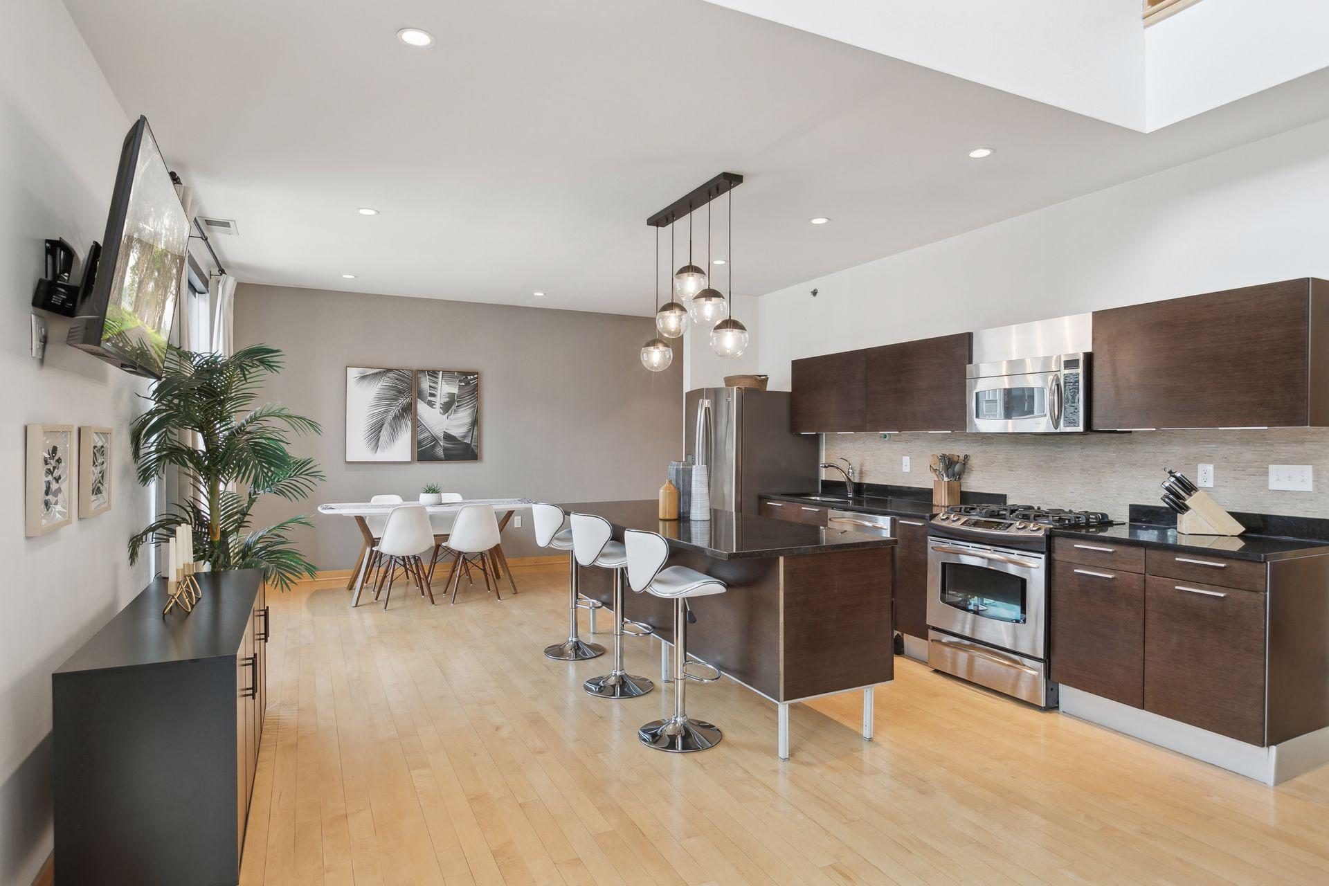 3104 W Lake Street 410