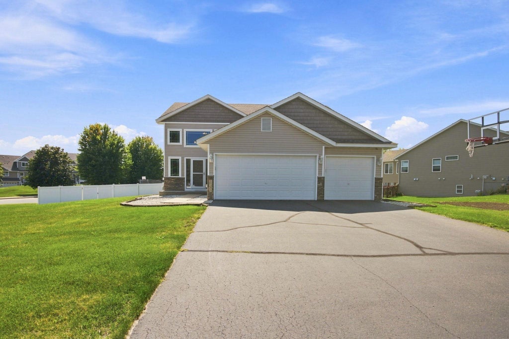 Photo of 19385 Century Court, Farmington, MN 55024 (MLS # 7139014)