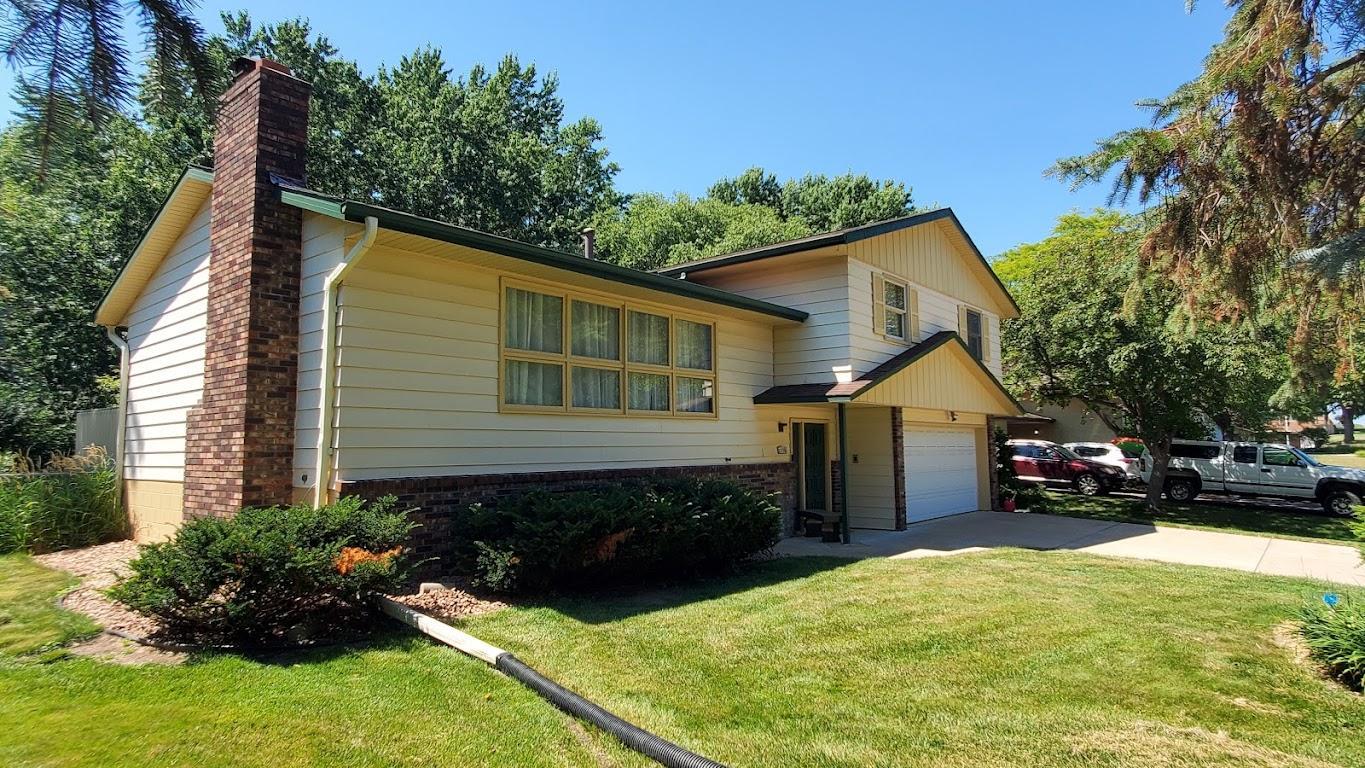 1880 Richal Drive