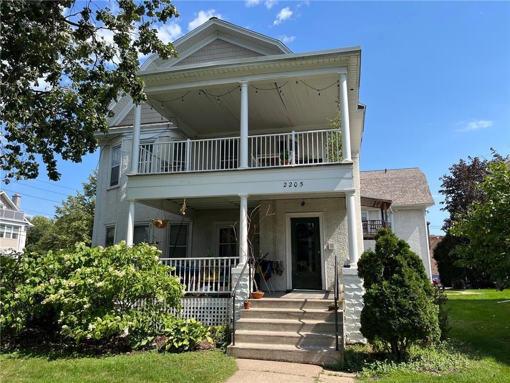 Photo of 2205 Pleasant Avenue, Minneapolis, MN 55404 (MLS # 7077239)
