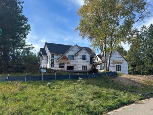 205 DEERWOOD LN N, MINNEAPOLIS, MN 55441 - Image 0c5f4ea79aee1b4a0efd1927bbd0e892/1673613270