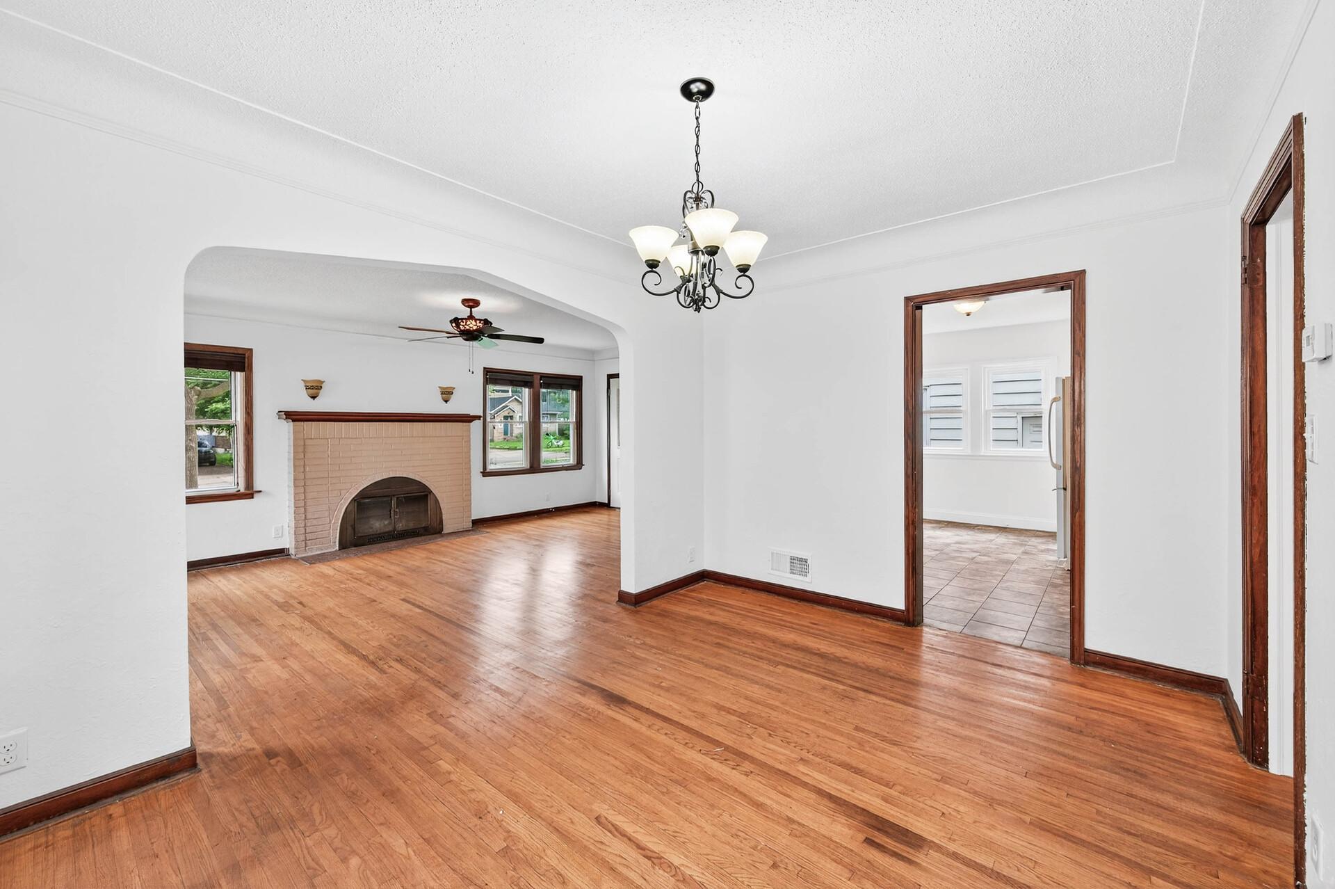 1732 Maryland Avenue E