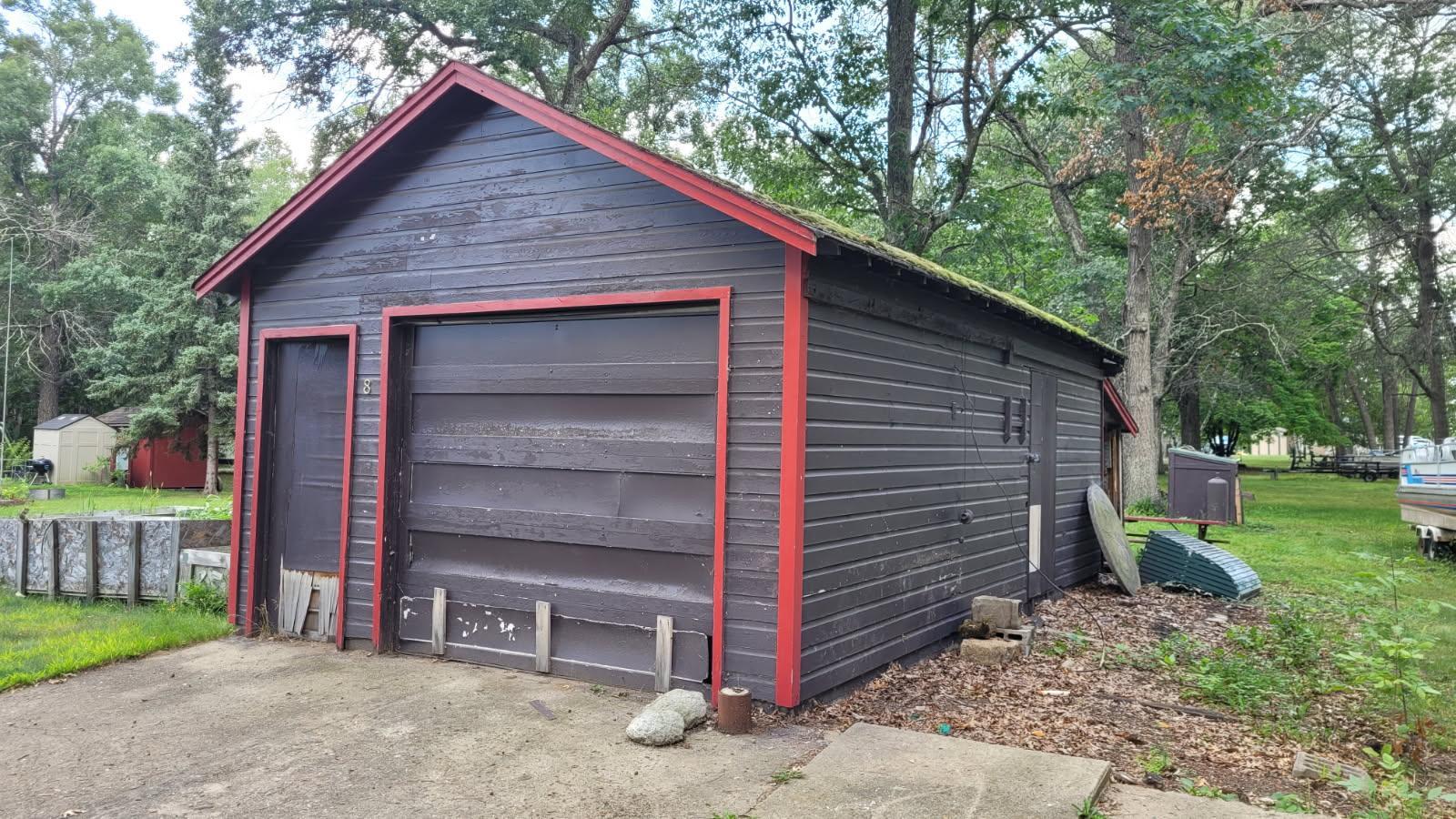 121 County 118 NW