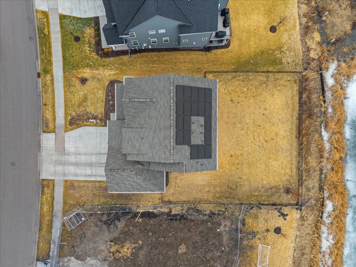 10125 Shadyview Lane N