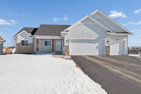 580 Alaska Loop Cambridge MN 55008