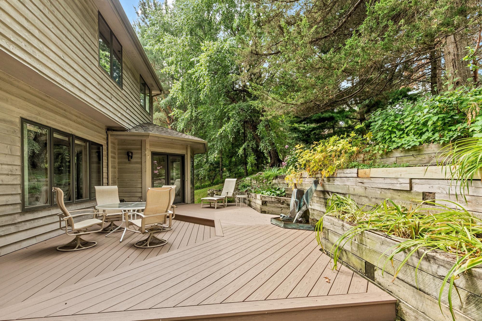 655 Evergreen Circle