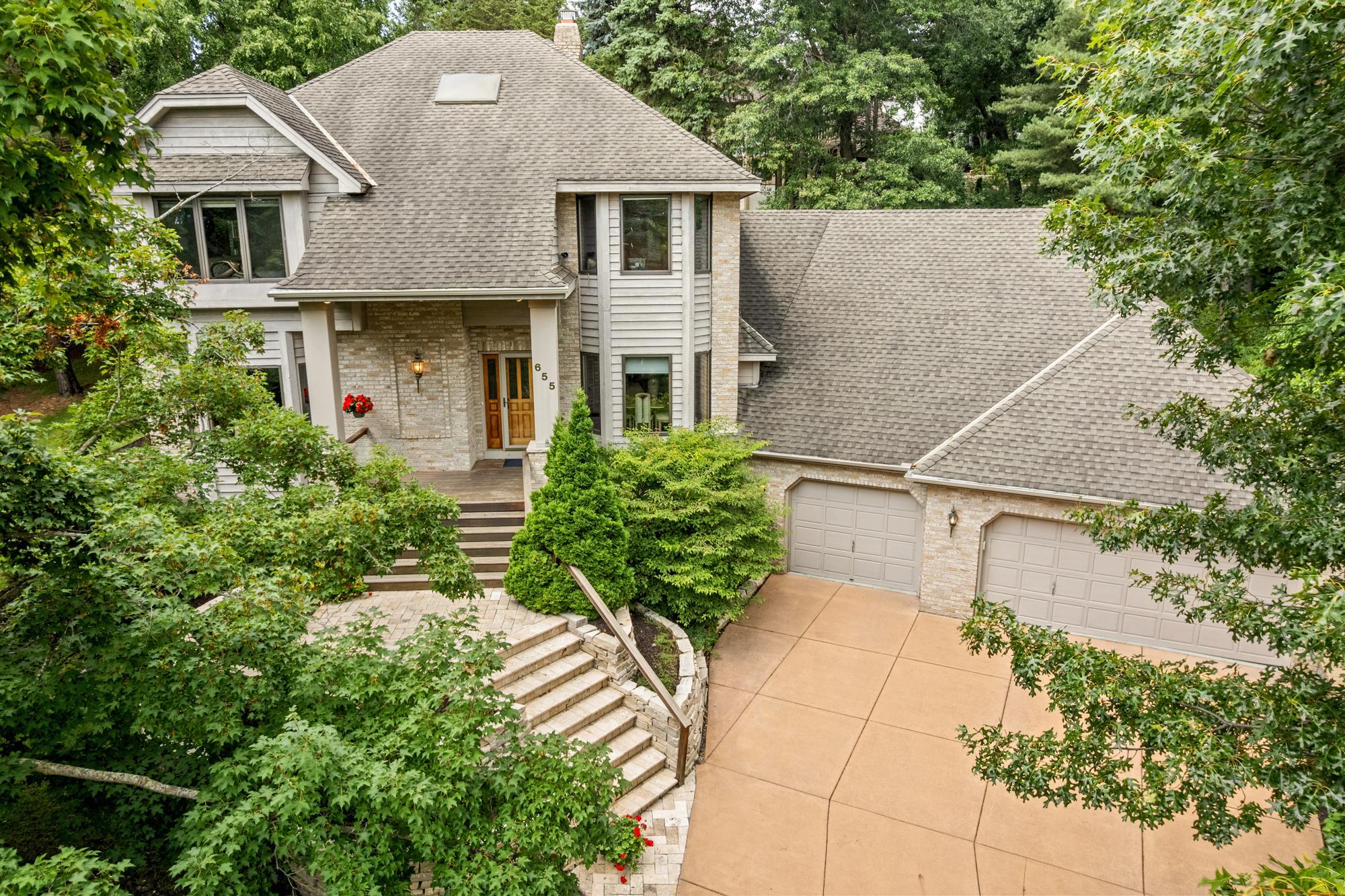 655 Evergreen Circle